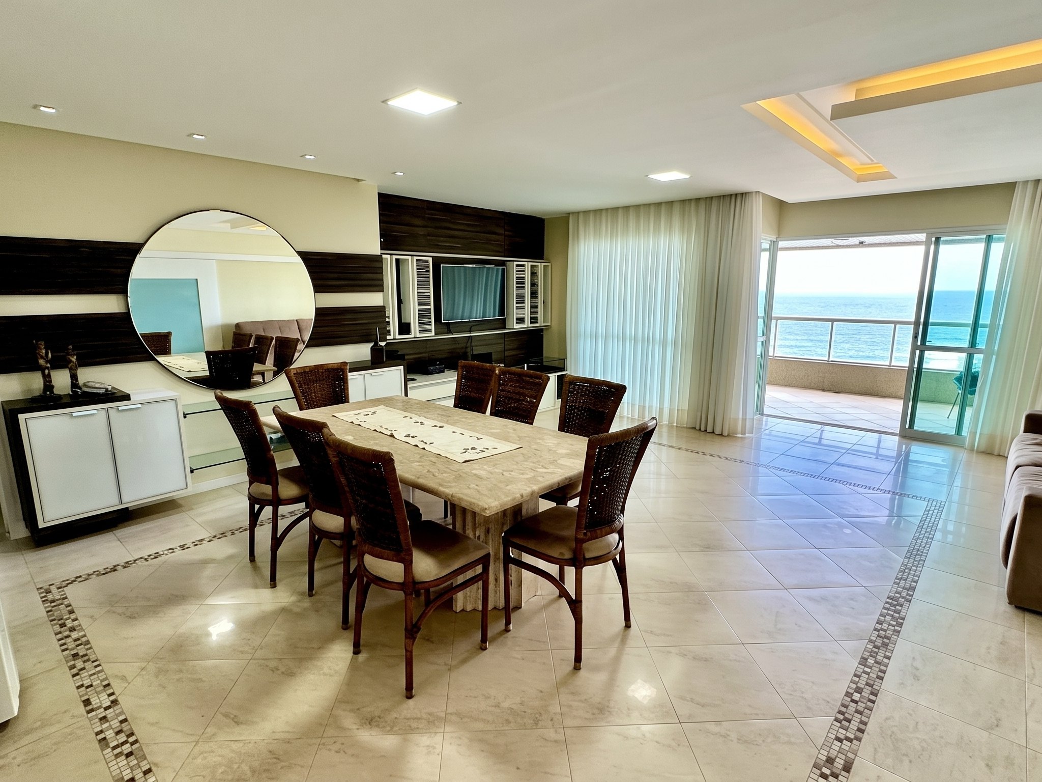 Sala de estar e jantar integradas — Godo Stark 301