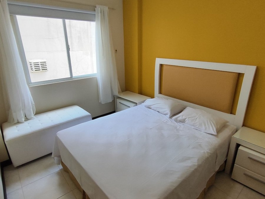 Suíte com cama de casal